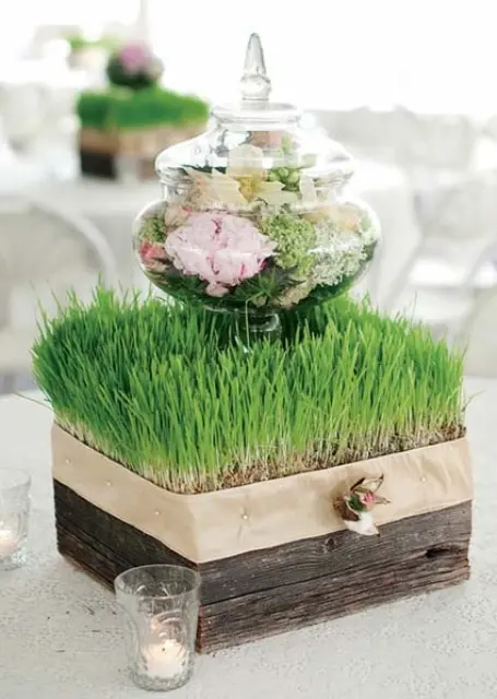 grass table centerpiece decor
